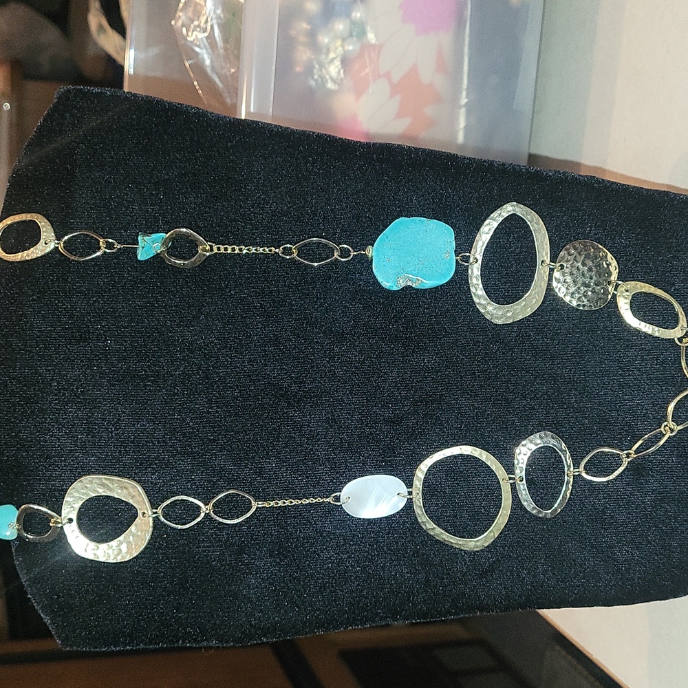 Turquoise gold tone hammered ovals statement necklace